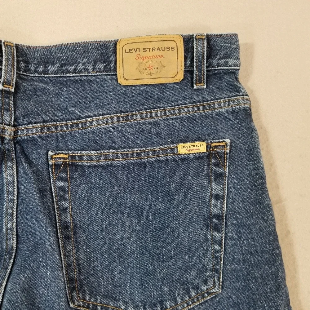 Levi's Signature Series jeans men's 40 x 32 relaxed straight blue denim pants‎